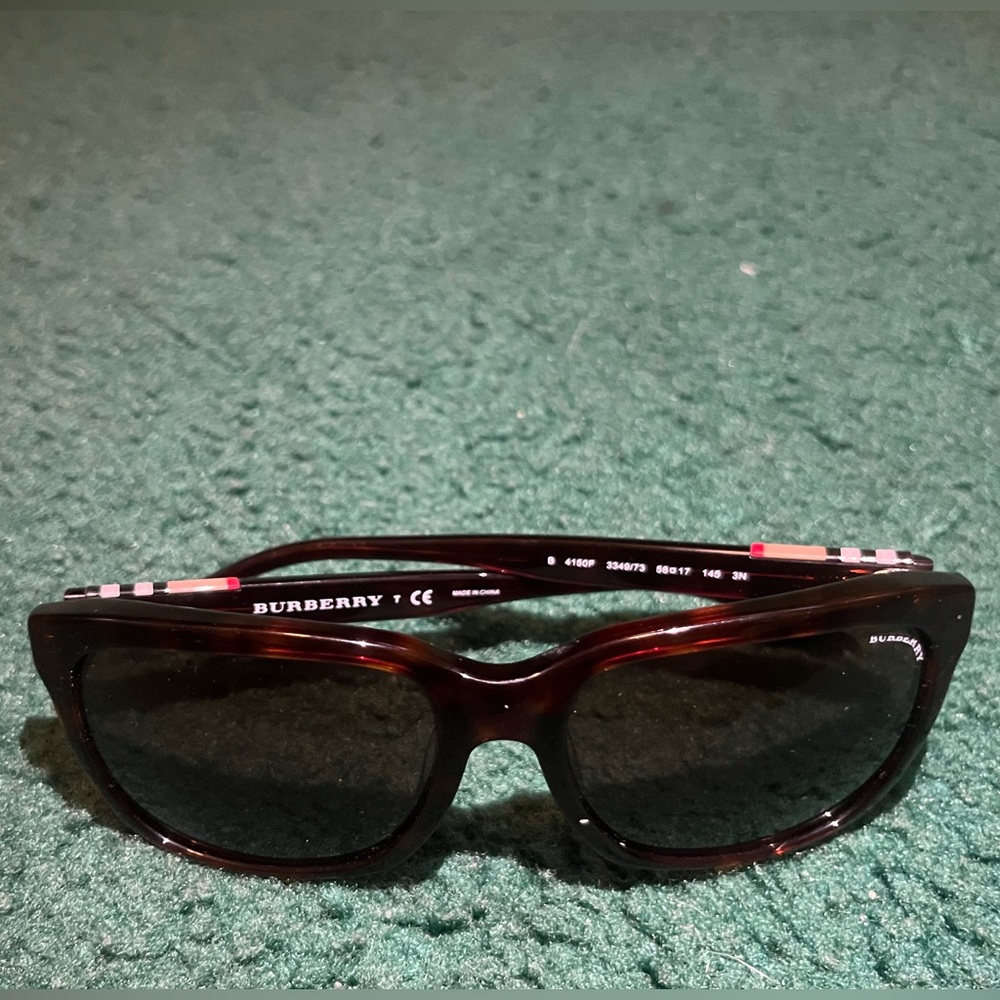 Stylish Black Sunglasses
